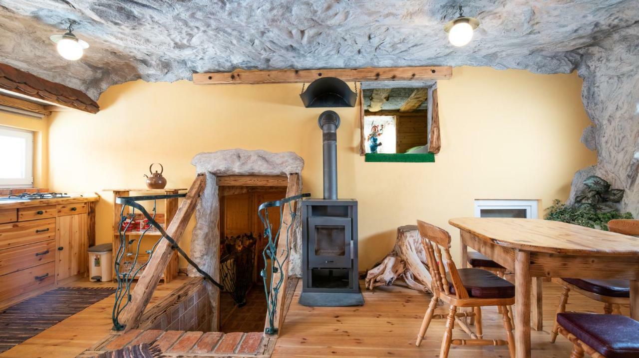 Klub Zlata Ribica Hotel Jesenice Exterior foto